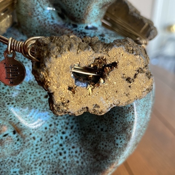 𝅺STUNNING Fools Gold- Pyrite (Raw not tumbled) Stone Bangle Bracelet. - Picture 4 of 7